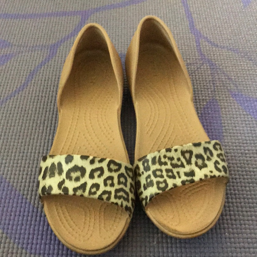 Women’s Crocs Flats